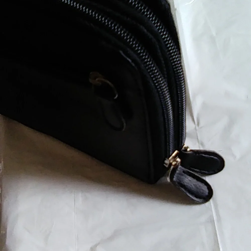 Ladies Wallet - Picture 12 of 12